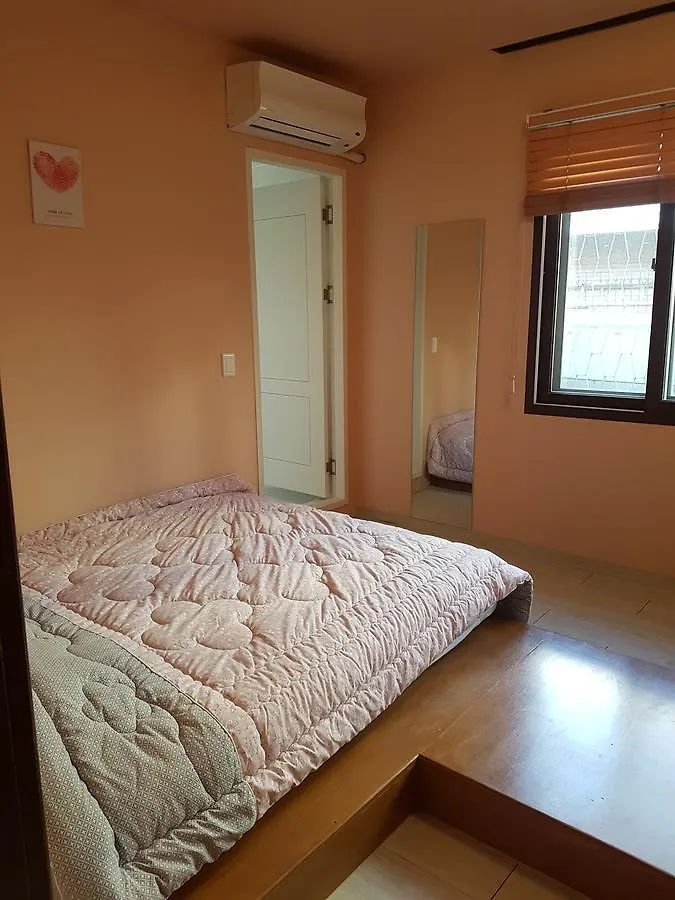 Plenty Guest House Seoul 2*,  South Korea